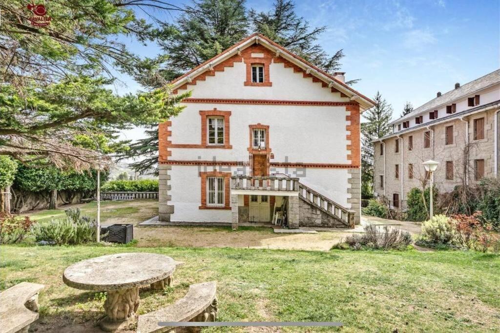 Acogedor Chalet En La Sierra Cercedilla Exteriör bild